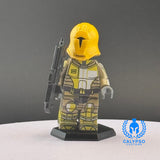 Yellow Neo Crusader Mandalorian Custom UV Printed PCC Series Miniature