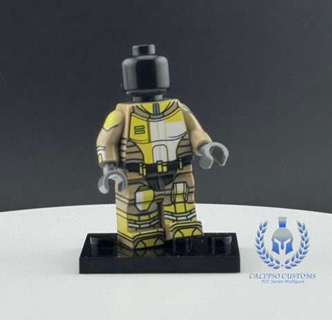 Yellow Neo Crusader Mandalorian Armor PCC Series Minifigure Body